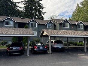 Building Photo - TWO FREE WEEKS - Country Club Condo!