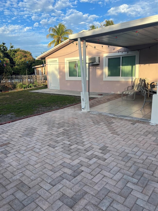 Foto del edificio - 1403 Broadmoor