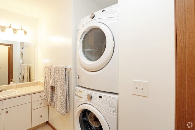 Washer and Dryer - Flatwater