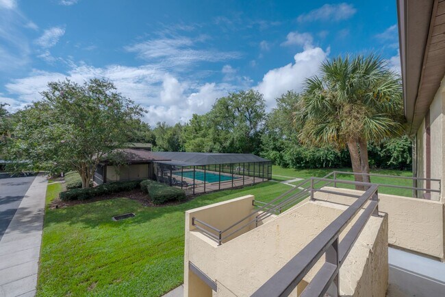 Building Photo - 13608 S Village Dr