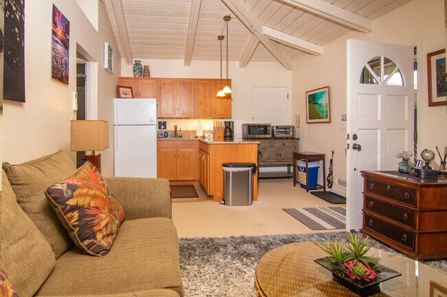 Building Photo - 4869 Emmalani Dr