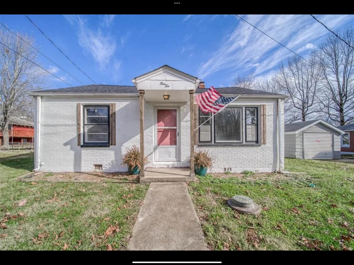 Foto principal - 410 N Bourbeuse St