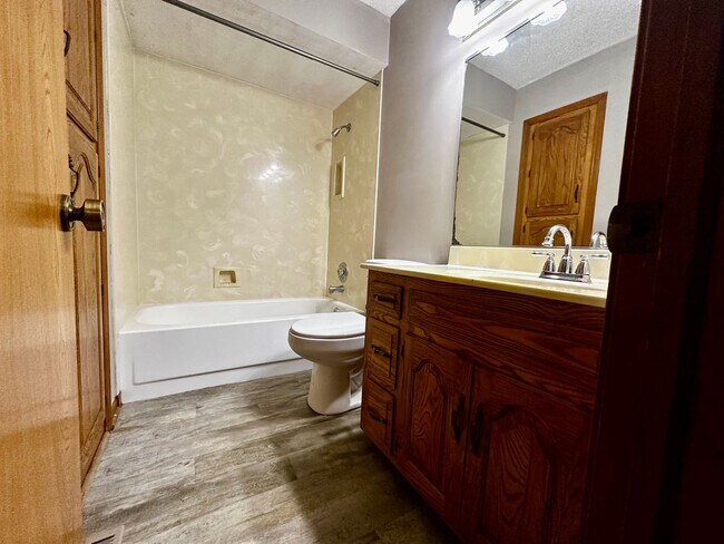 Foto del edificio - 3202-3204 N Delaware