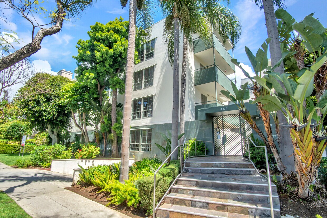 Foto principal - 454 N Oakhurst Dr
