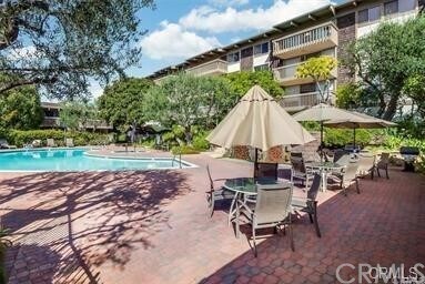 Foto principal - 6526 Ocean Crest Dr