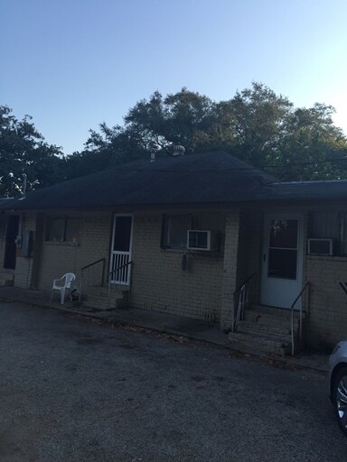 Foto principal - 865-867 W Little York Rd