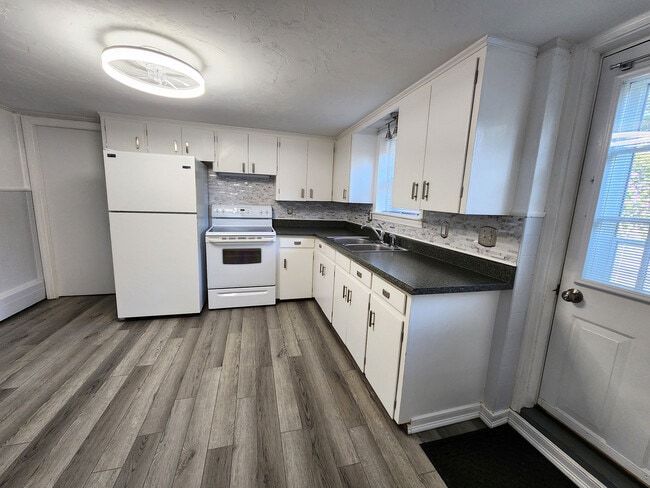 Foto del edificio - 216 5th St