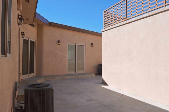 Building Photo - 22325 Avenue San Luis