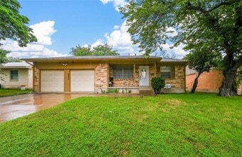 Building Photo - 4405 Tynes Dr