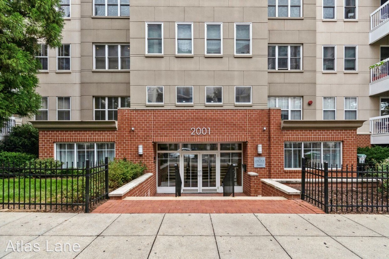Primary Photo - 2 br, 2 bath House - 2001 12th St NW Unit 206