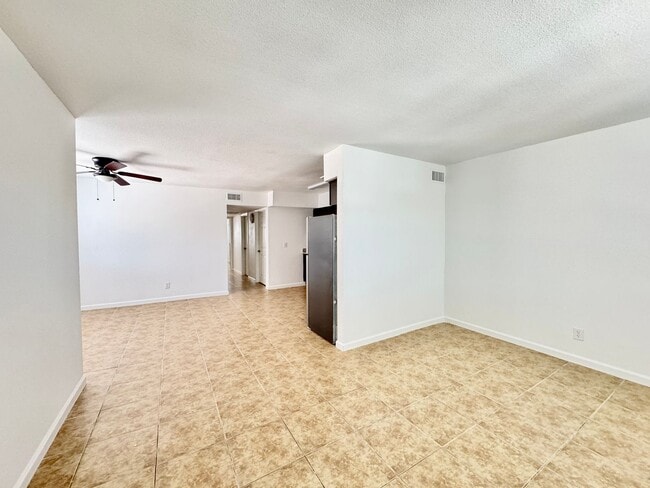 Building Photo - 2920 E Siki Ct