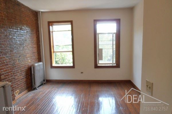 Primary Photo - 169 Prospect Park W