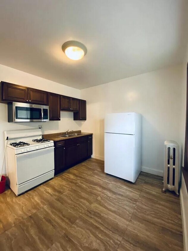 Primary Photo - 1 bedroom in Chicago IL 60639