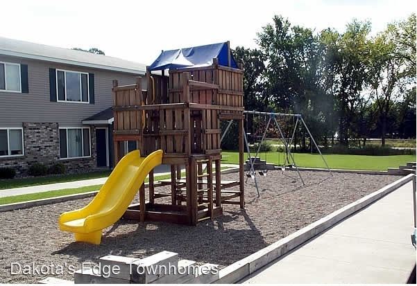 Building Photo - 3 br, 1 bath Apartment - 902  8th Ave. S.
