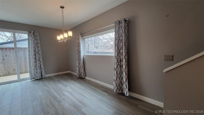 Building Photo - 1430 S Quincy Ave