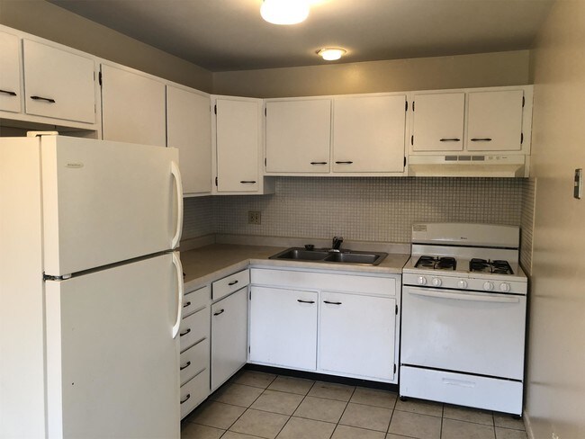 Foto del edificio - 1253 Fairwood Ct