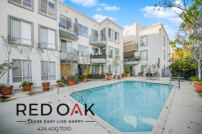 Foto del edificio - ~1 Month FREE~ Incredible Three Bedroom wi...