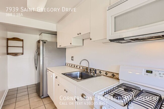 Building Photo - 7939 St Gregory Dr