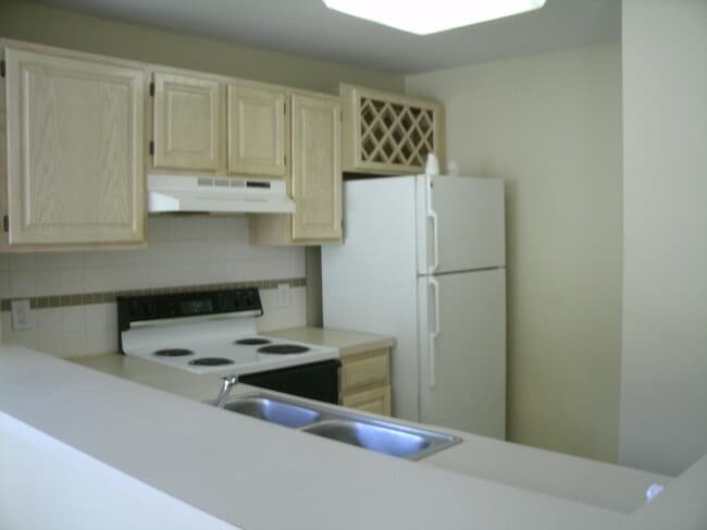 Building Photo - 1780 Palm Cove Blvd