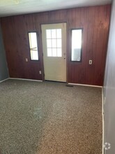 Building Photo - 2018 Jasmine Rd NW