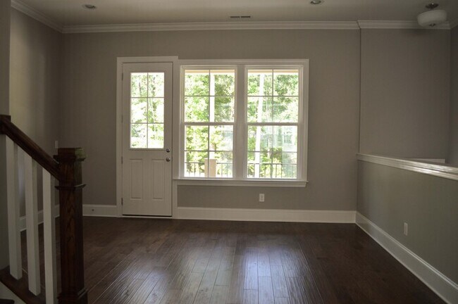 Foto del edificio - 849 Wake Towne Dr