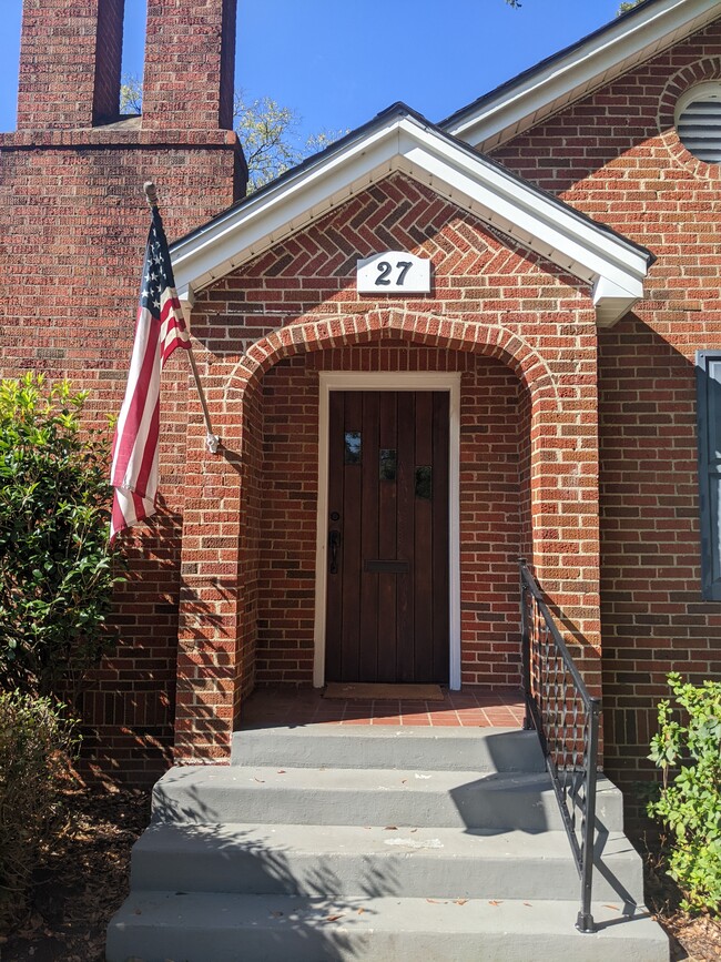 Beautiful archway with Stained door - 27 Arden Rd