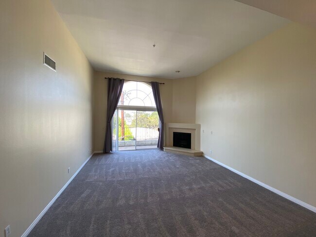 Foto del edificio - 3645 Cardiff Ave