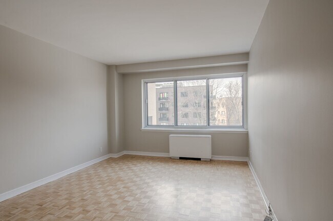 Photo du bâtiment - 4555 Av. Bonavista