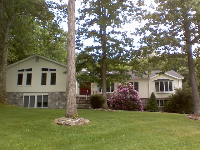 Primary Photo - 89 Cranbury Dr
