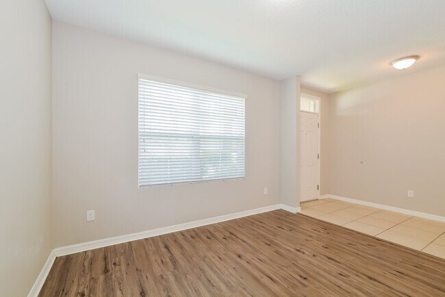 Foto del edificio - 3286 Landing Vw