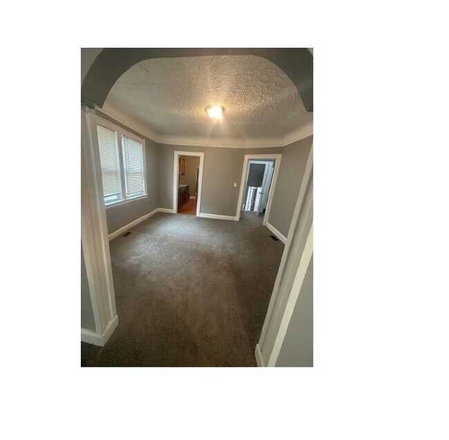 Foto del edificio - 9283 Pinehurst St