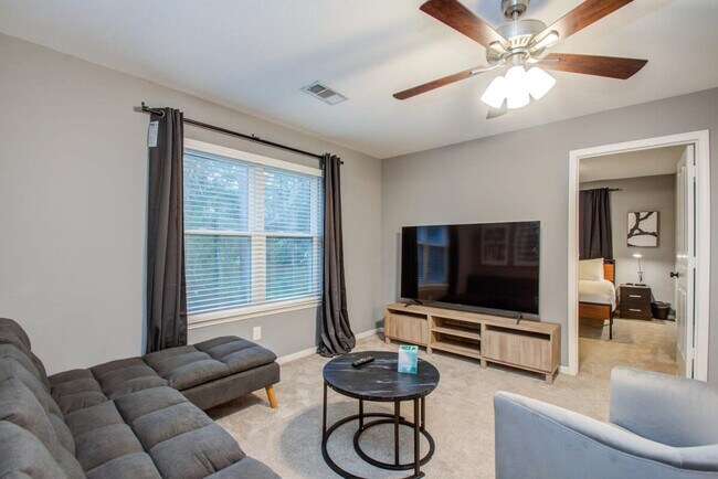 Foto del edificio - 19 Alden Glen Ct