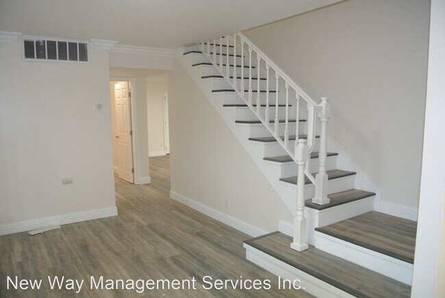 Building Photo - 4 br, 2.5 bath House - 244 Baker St