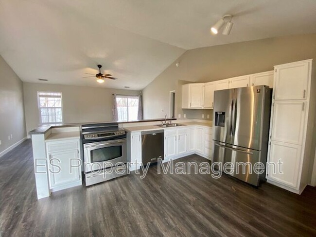 Foto del edificio - 310 Lockerbie Ln