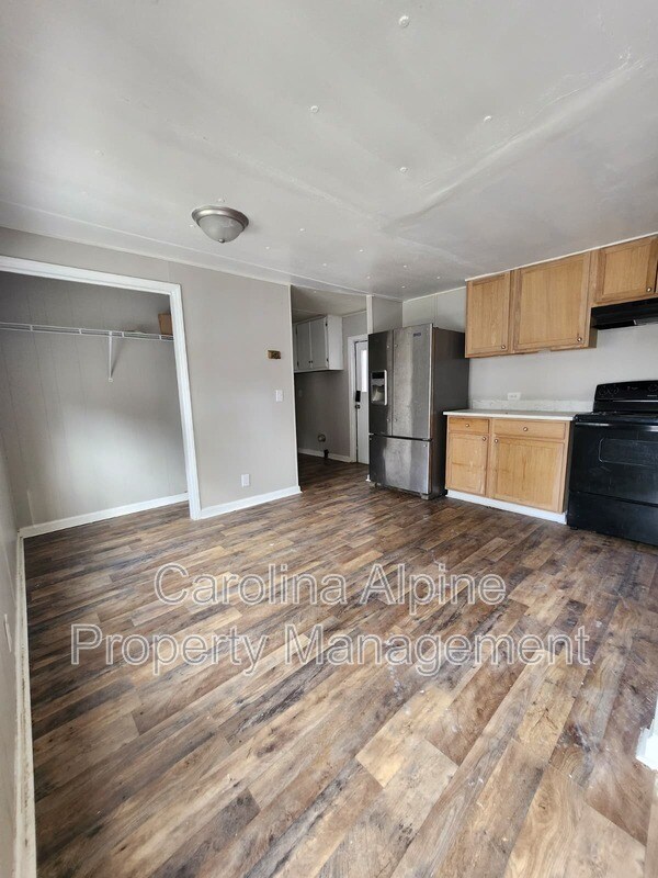 Foto del edificio - 2807 Blacksburg Rd