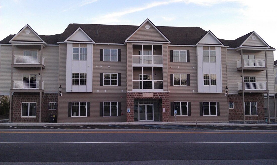 Primary Photo - 721 Wilton Gansevoort Rd