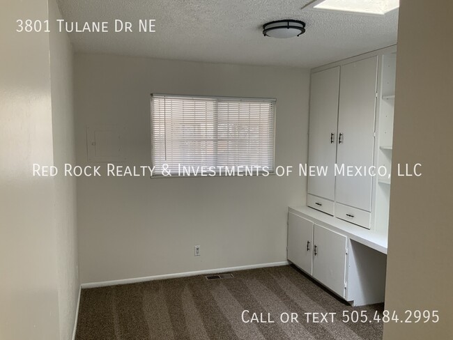 Foto del edificio - 3 Bedroom in NE ABQ now avaliable