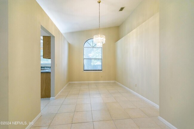 Foto del edificio - 8642 Hammond Forest Dr