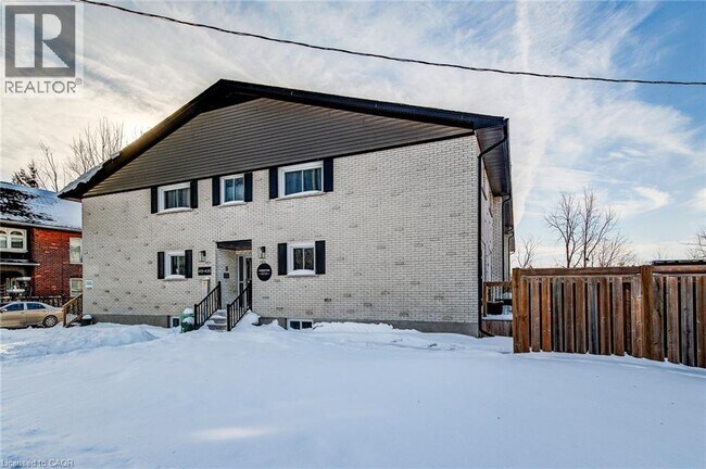 Building Photo - 415-435 GARDEN Street Unit# 431