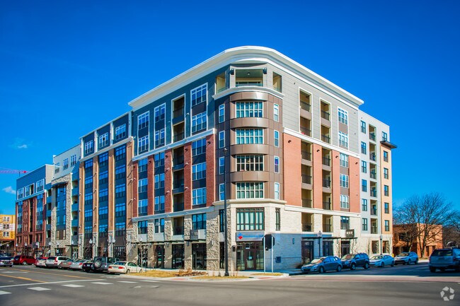 Lawrence, KS Luxury Apartments for Rent 