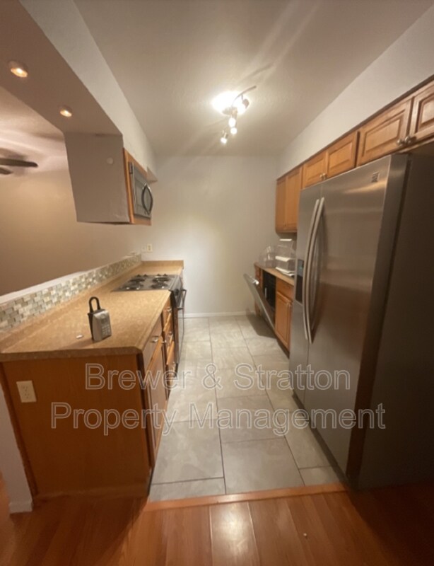 Foto del edificio - 1440 N Idaho Rd