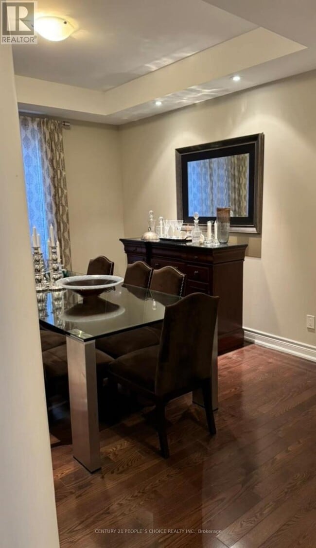 Photo du bâtiment - 40 Augustine Ave