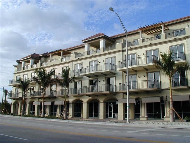 2631 NE 14th Ave Unit 2, Oakland Park, FL 33334 Condo