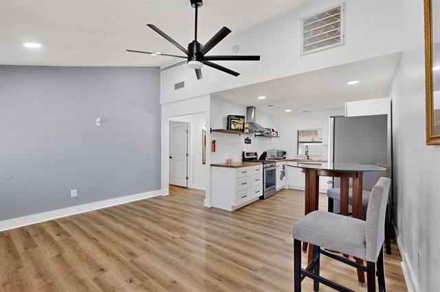 Building Photo - 4214 Falls Dr