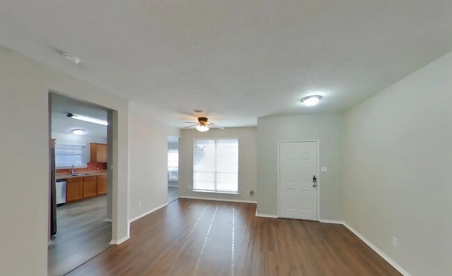 Foto del edificio - Comfortable Living, Beautiful Spaces — 3-Bedroom Home