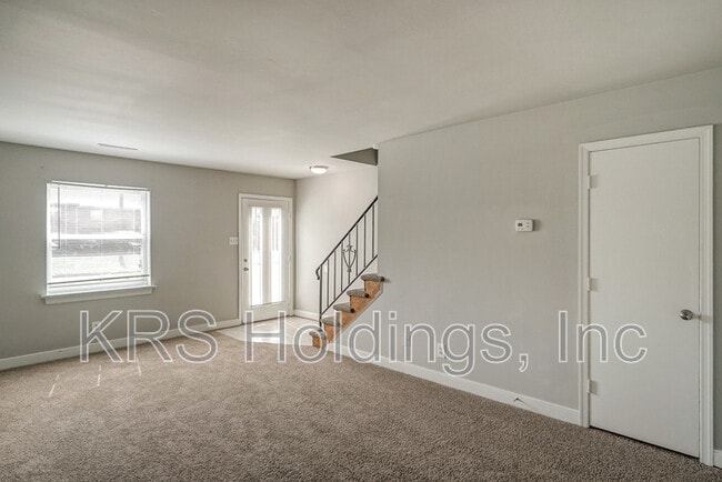 Foto del edificio - 5226 Goolsby Ct