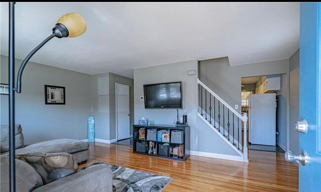 Building Photo - 5727 Greens Dr