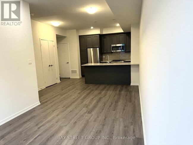 Building Photo - 130 Honeycrisp Cres