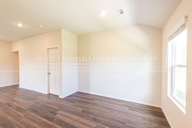 Building Photo - 968 S Brambling Ln