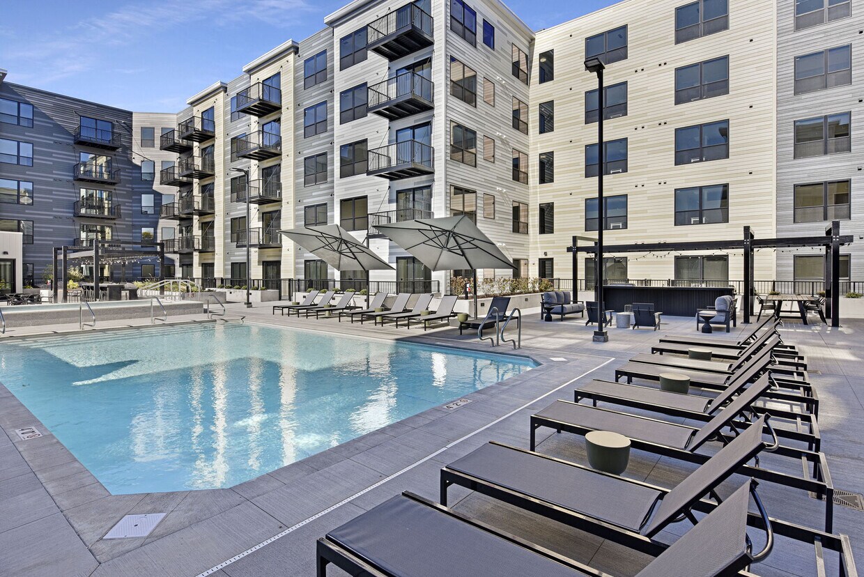 Ratio 909 Gould Ave NE Columbia Heights, MN Apartments for Rent in